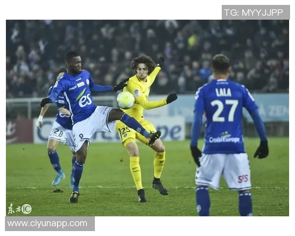 特温特与埃弗顿对决分析：战术布局与球员表现的全面解读